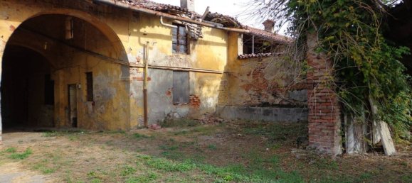 6 bedrooms House in Soresina, Italy No. 106222 5