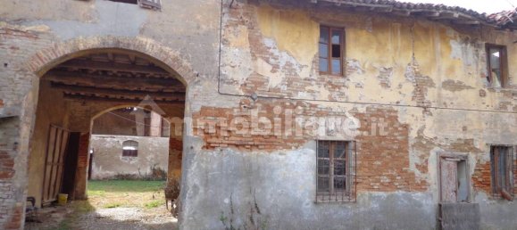 6 bedrooms House in Soresina, Italy No. 106222 8