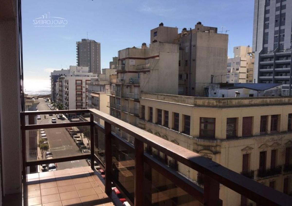 3 bedrooms Apartment in Mar del Plata, Argentina No. 87330