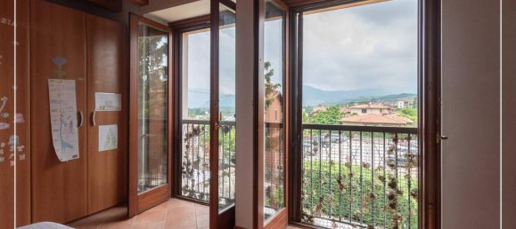 Apartamento de 3 habitaciónes en Passirano, Italy No. 18750 16