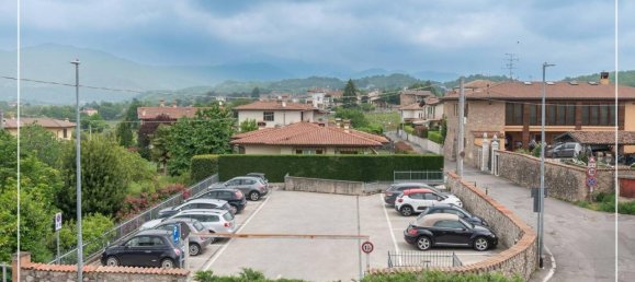 Apartamento de 3 habitaciónes en Passirano, Italy No. 18750 8