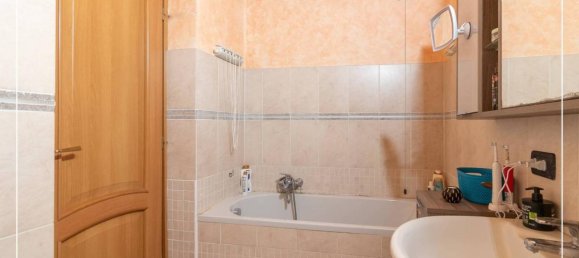 Apartamento de 3 habitaciónes en Passirano, Italy No. 18750 20