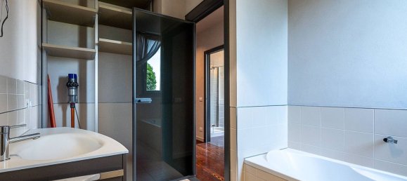 5 bedrooms Apartment in Moncalieri, Italy No. 315391 30