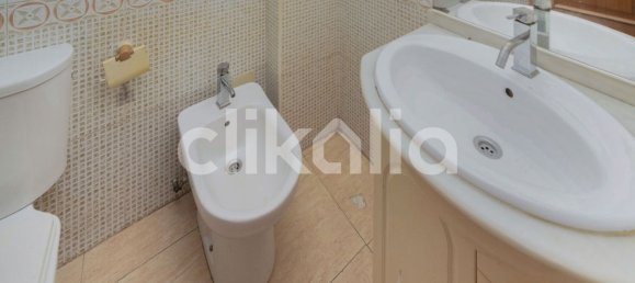 Apartamento de 4 dormitorios en San Isidro, Spain No. 172269 21