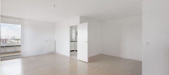 4 bedrooms Apartment in Gennevilliers, France No. 176051 8