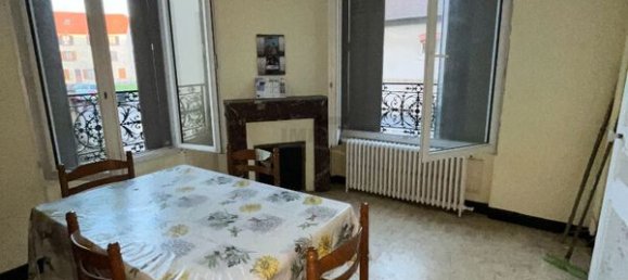 3 bedrooms House in Rebais, France No. 176560 4