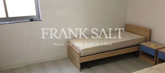 Квартира с 2 спальнями в Сан-Пауль-иль-Бахар, Мальта № 10933 4