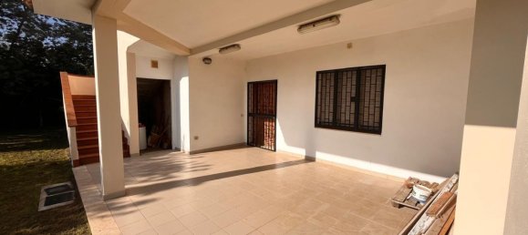 3 rooms Villa in Nettuno, Italy No. 300085 2