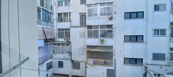 Apartamento de 2 dormitorios en Bari, Italy No. 21324 12