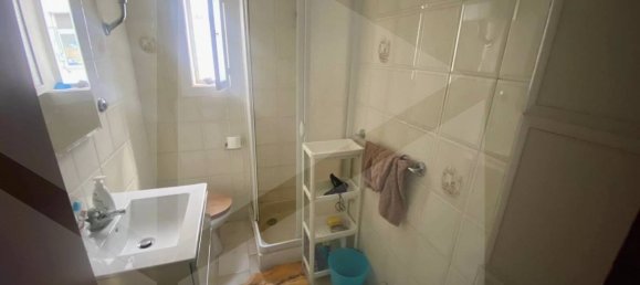 Apartamento de 2 dormitorios en Bari, Italy No. 21324 16