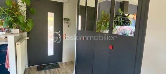 Casa de 3 dormitorios en La Verpilliere, France No. 322671 5