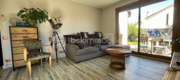 Casa de 3 dormitorios en La Verpilliere, France No. 322671 11