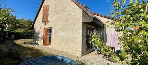 Casa de 3 dormitorios en La Verpilliere, France No. 322671 3