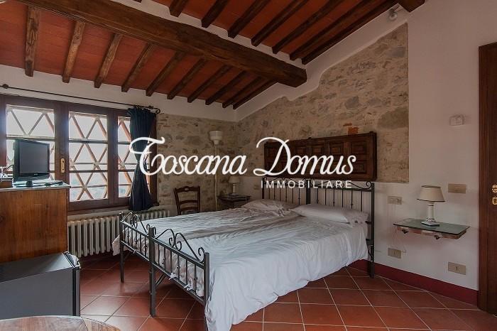 19 rooms House in Castellina in Chianti, Italy No. 18011