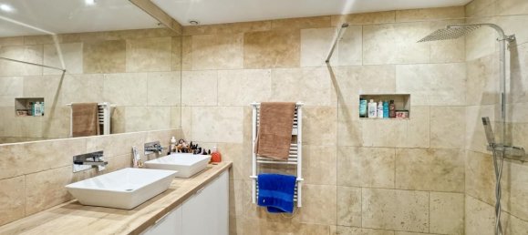 3 bedrooms Townhouse in La Crau, France No. 343403 6