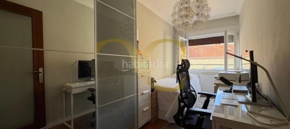 Apartamento de 2 dormitorios en Gijón, Spain No. 172394 19
