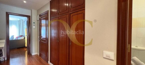 Apartamento de 2 dormitorios en Gijón, Spain No. 172394 12