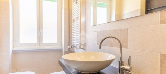 1 bedroom Apartment in Rome, Italy No. 350759 18