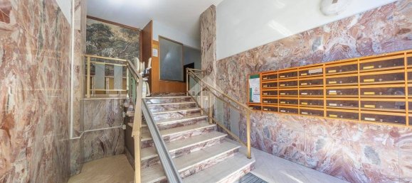 1 bedroom Apartment in Rome, Italy No. 350759 2