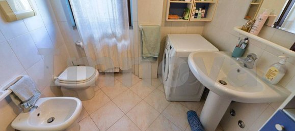 1 bedroom Apartment in Cesano Maderno, Italy No. 379996 10