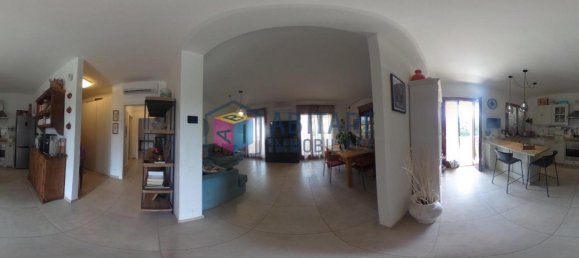 Apartamento de 4 habitaciónes en Rosignano Marittimo, Italy No. 145002 2