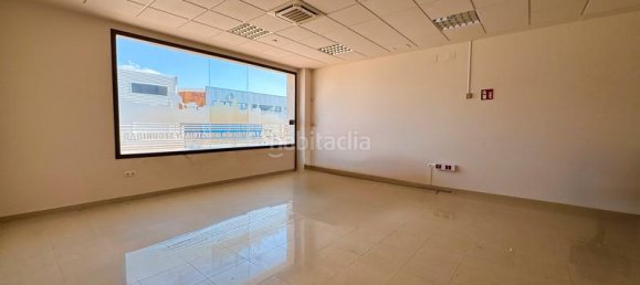 81m² Commercial property in Andalusia, Spain No. 166734 2