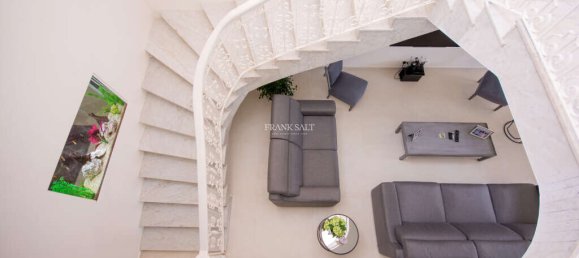 4 bedrooms House in Bahar ic-Caghaq, Malta No. 8838 8