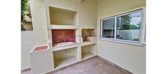 3 bedrooms Villa in Albufeira, Portugal No. 115574 4