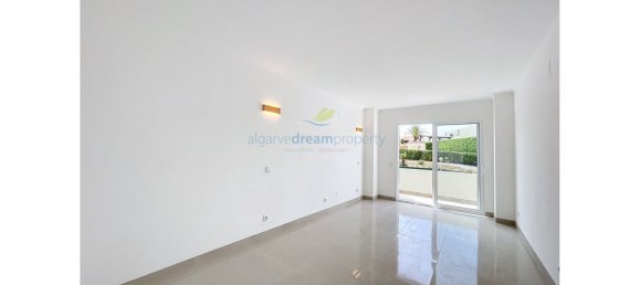 3 bedrooms Villa in Albufeira, Portugal No. 115574 2