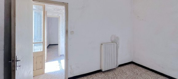 Casa de 5 habitaciónes en Calizzano, Italy No. 74055 11