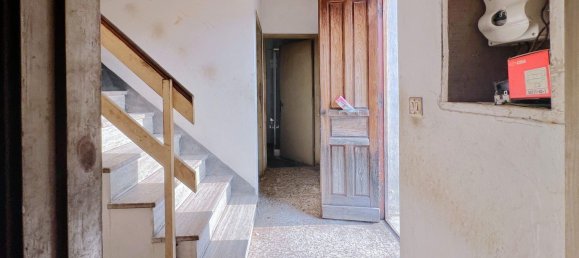 Casa de 5 habitaciónes en Calizzano, Italy No. 74055 6