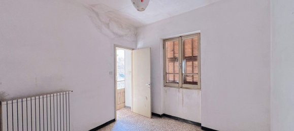 Casa de 5 habitaciónes en Calizzano, Italy No. 74055 10