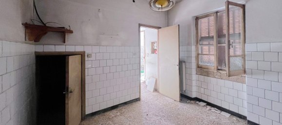 Casa de 5 habitaciónes en Calizzano, Italy No. 74055 21