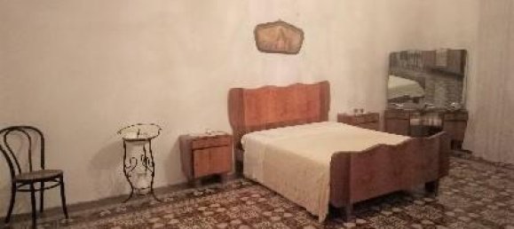 5 rooms Apartment in Trani, Italy No. 166238 21