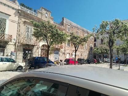 5 rooms Apartment in Trani, Italy No. 166238