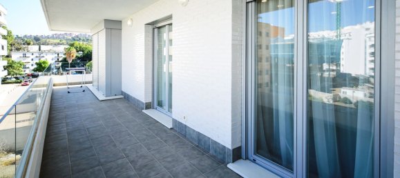 3 bedrooms Apartment in Marbella, Spain No. 148547 2