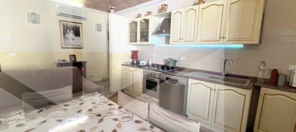 5-Zimmer Doppelhaus in Ponsacco, Italy, Nr. 18269 3