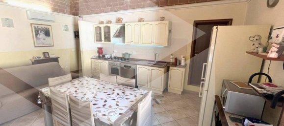 5-Zimmer Doppelhaus in Ponsacco, Italy, Nr. 18269 2