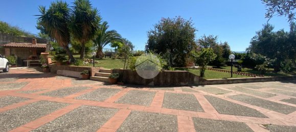 Вилла с 5 комнатами в Монтальто Уффуго, Италия № 128434 12