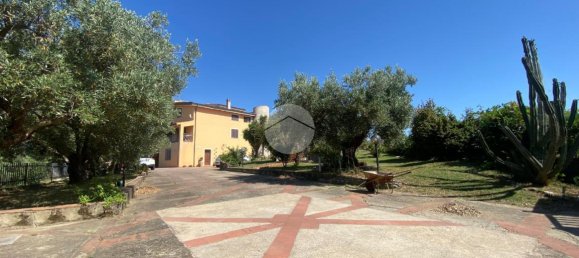 Вилла с 5 комнатами в Монтальто Уффуго, Италия № 128434 15