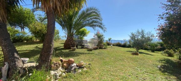 Вилла с 5 комнатами в Монтальто Уффуго, Италия № 128434 8