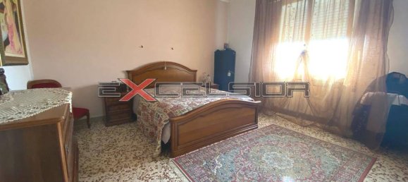 Casa de 3 dormitorios en Crespino, Italy No. 120615 5