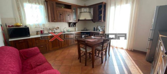 Casa de 3 dormitorios en Crespino, Italy No. 120615 3