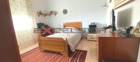 Casa de 3 dormitorios en Crespino, Italy No. 120615 7