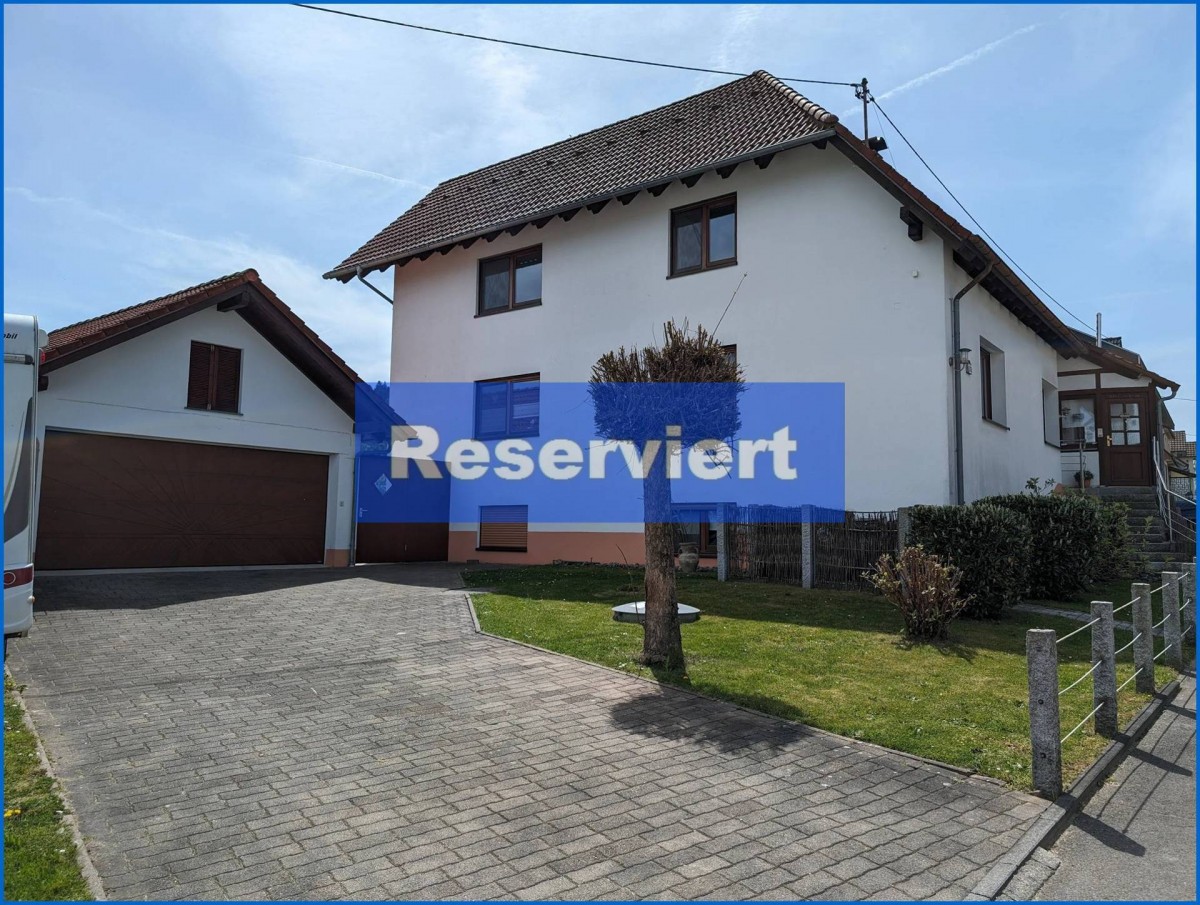 3 bedrooms Townhouse in Konstanz, Germany No. 15863