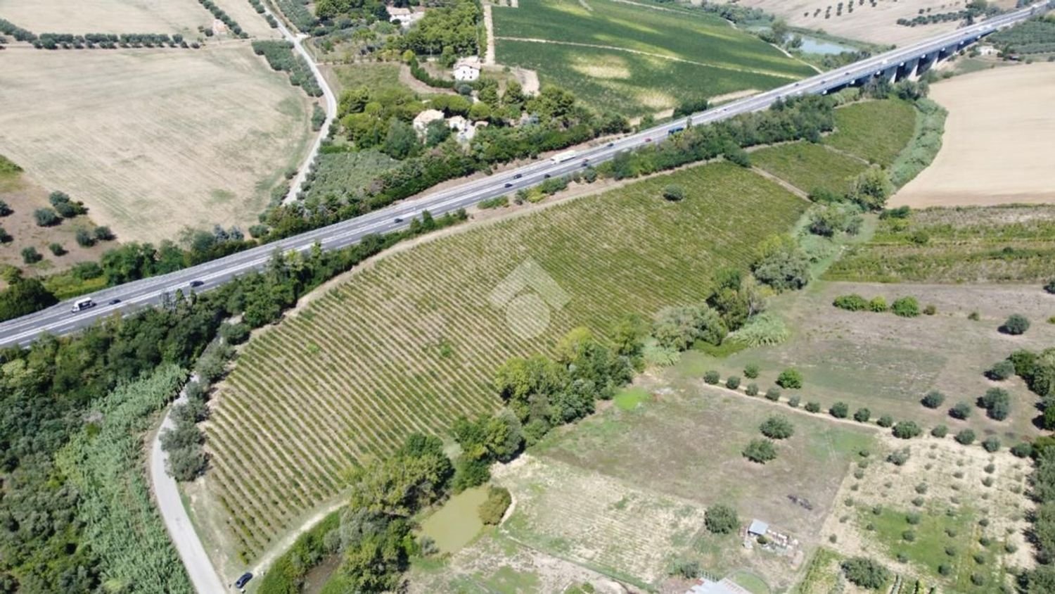  قطعة أرض في Giulianova, Italy رقم 311938