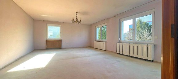 8 rooms Townhouse in Esslingen, Germany No. 226318 5