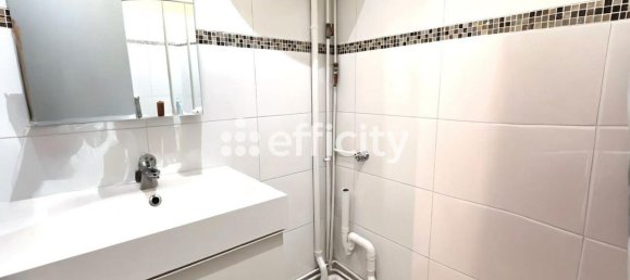 1 bedroom Apartment in Paris, France No. 362747 5