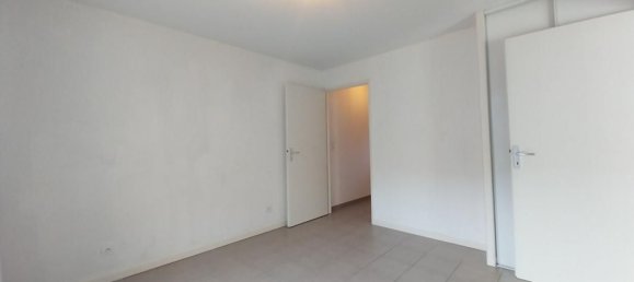 Apartamento de 1 dormitorio en Cenon, France No. 114353 5