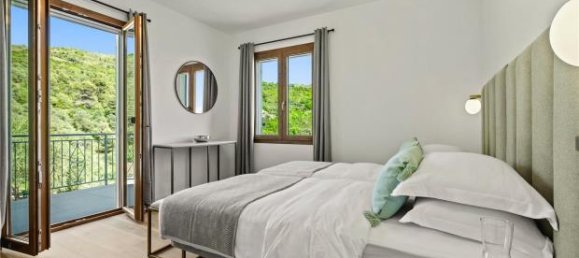 5 bedrooms House in Dolceacqua, Italy No. 381105 9